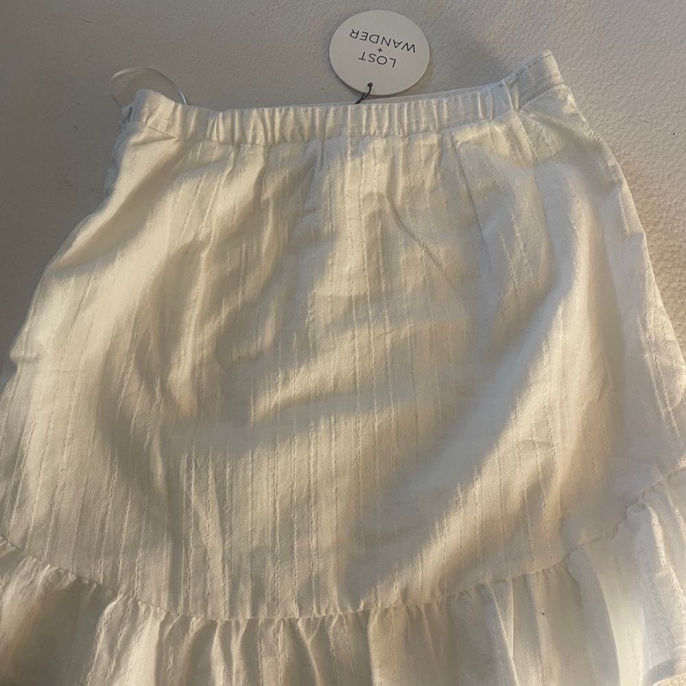 Wander Cream Ruffled Mini Skirt - Picture 2 of 3